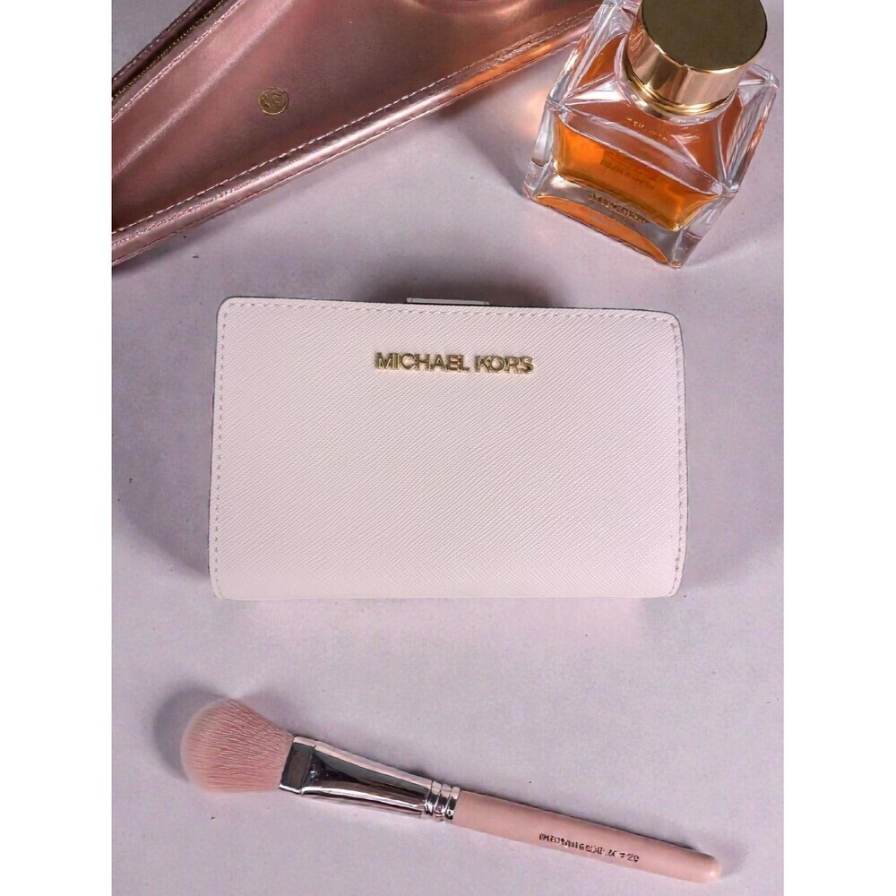 Michael Kors Jet Set Travel Medium Bifold Wallet - Powder Blush Pink (NWT)